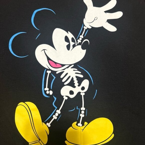 DISNEY Women's Mickey Mouse Short Sleeve Skeleton Graphic Shirt Glows Halloween - Picture 3 of 5